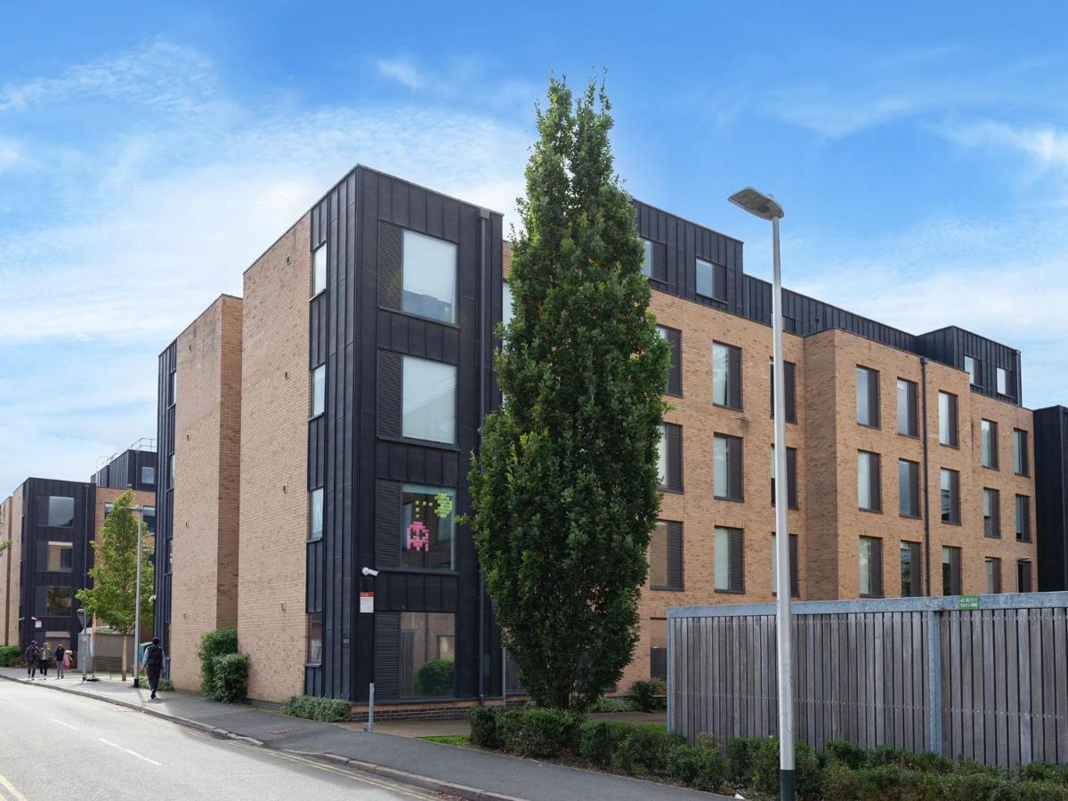 Students Only - Kendrick Hall In Reading Exterior photo